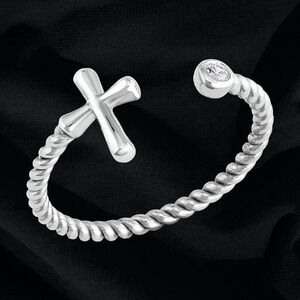Montana Silversmiths Faith On Full - Sterling Silver CZ Cross‎ "Dainty" Ring NEW